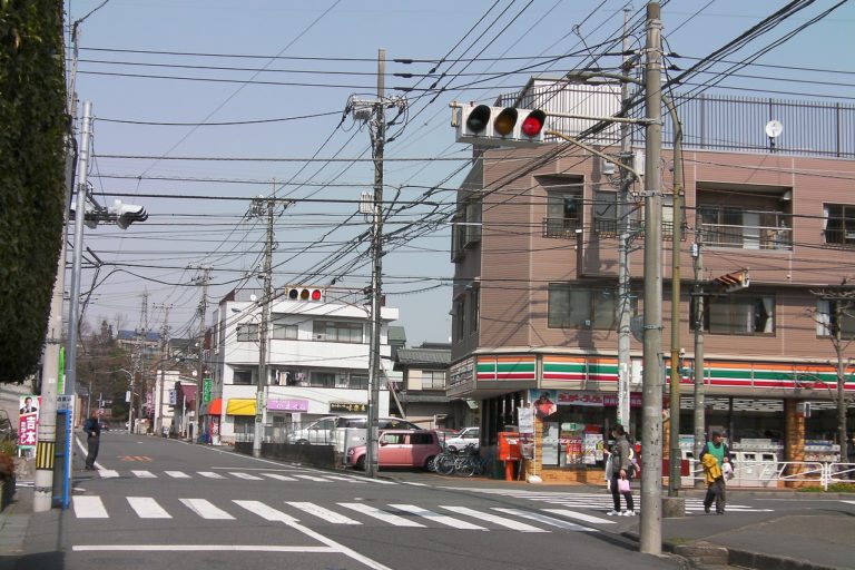八王子市の角型灯器 SignalLift 八王子市の角型灯器 SignalLift